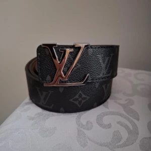 Louis vuitton bälte  - Helt ny, flera bälte finns på min konto!