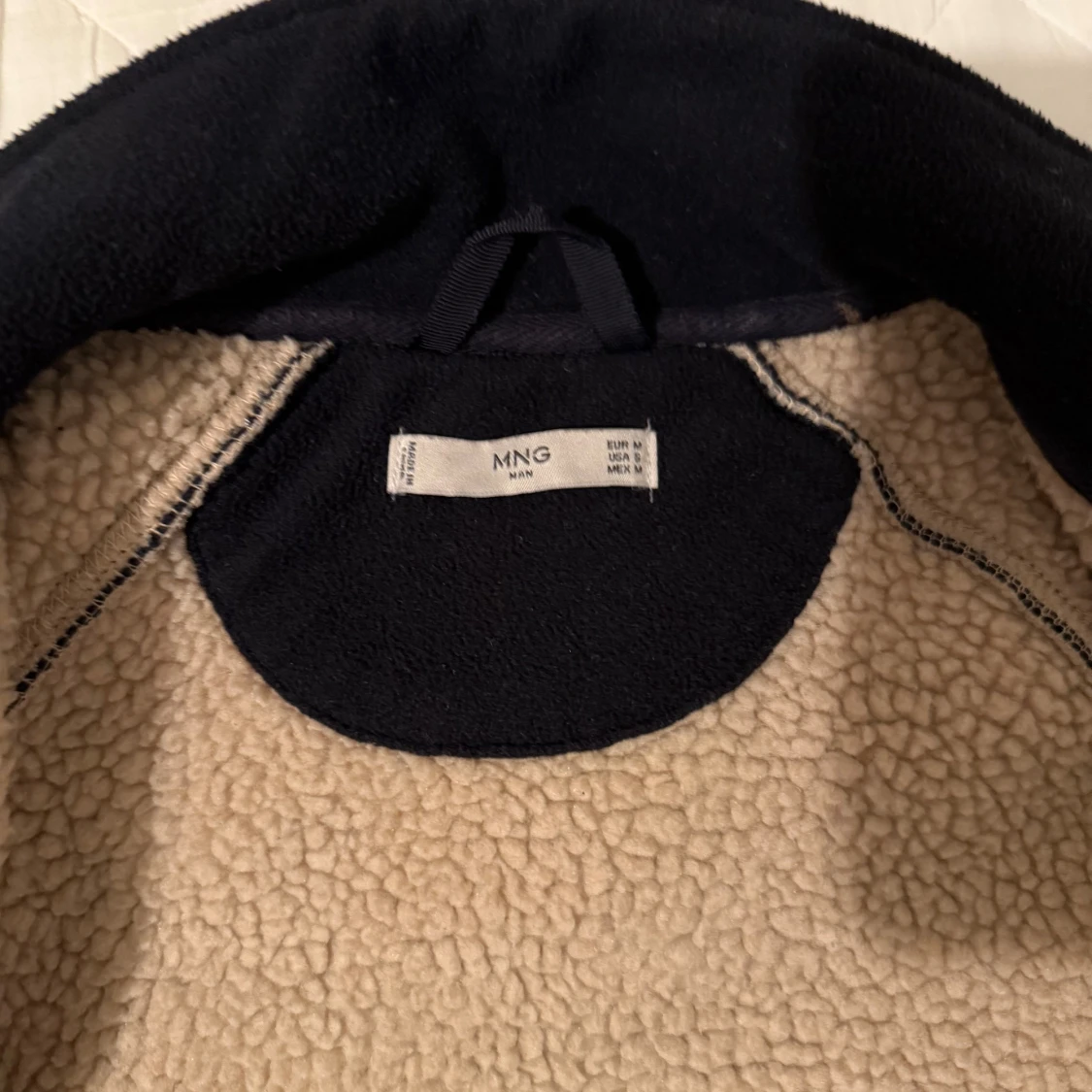 Svart teddyjacka  - 2