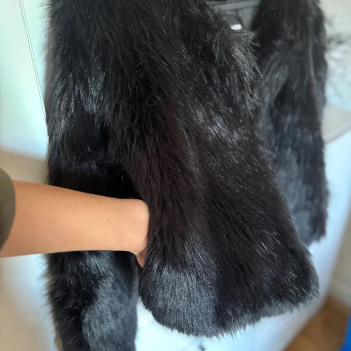 Svart pälsjacka - 2