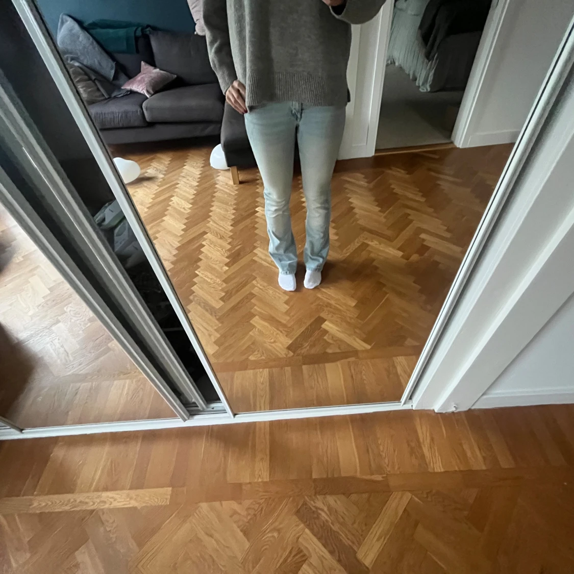 Ljusblå bootcut jeans