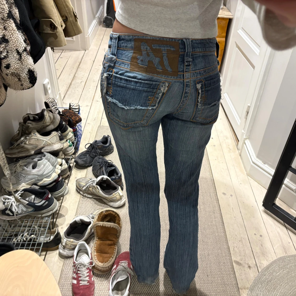 Lågmidjade jeans!  - 2