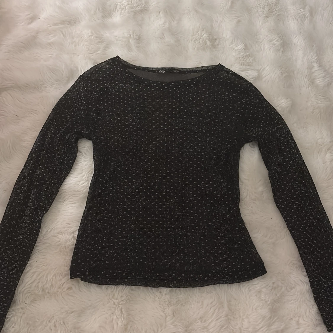 Svart glittrig mesh topp från Zara