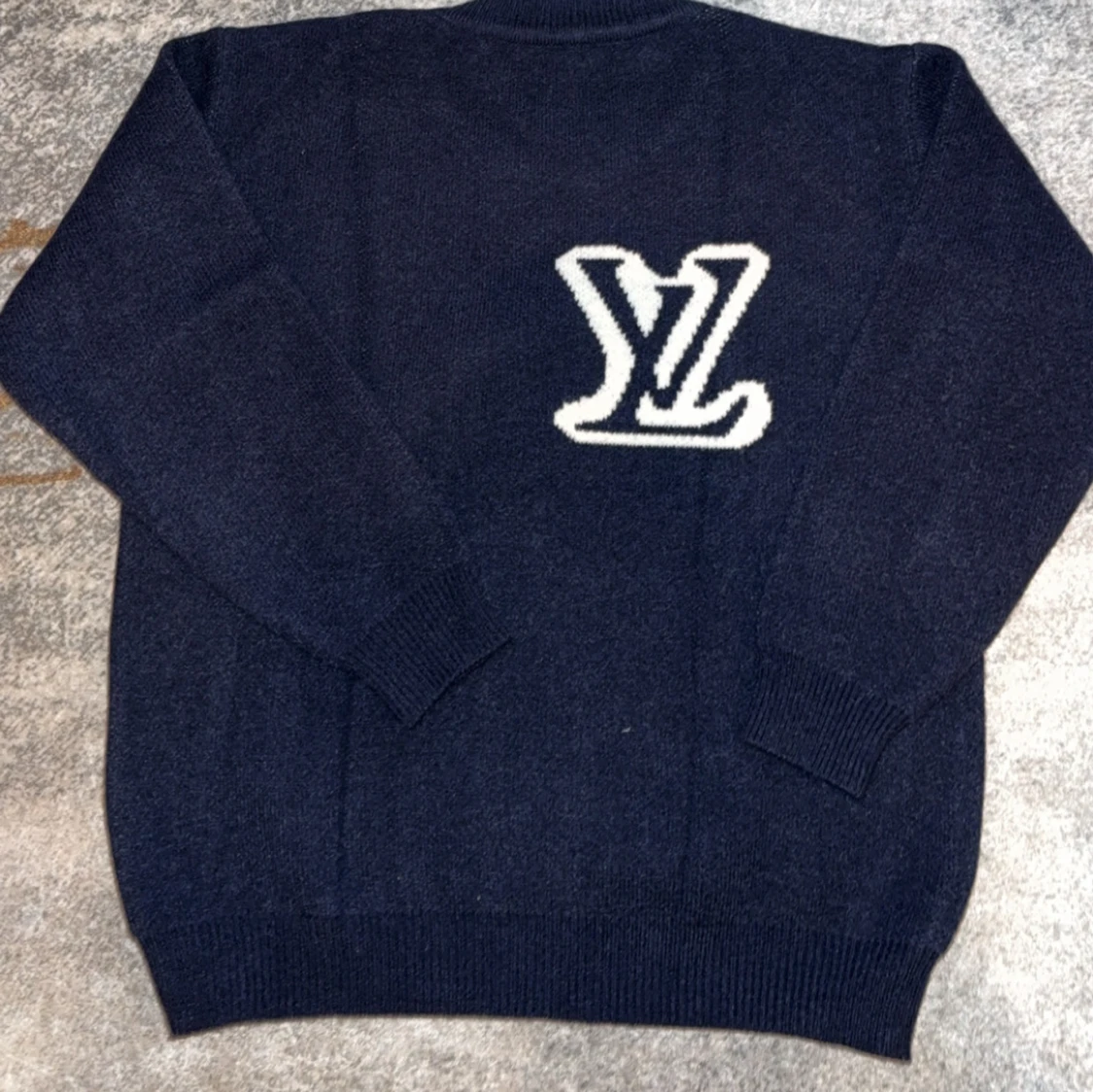 Mörkblå stickad tröja Louis Vuitton - 1