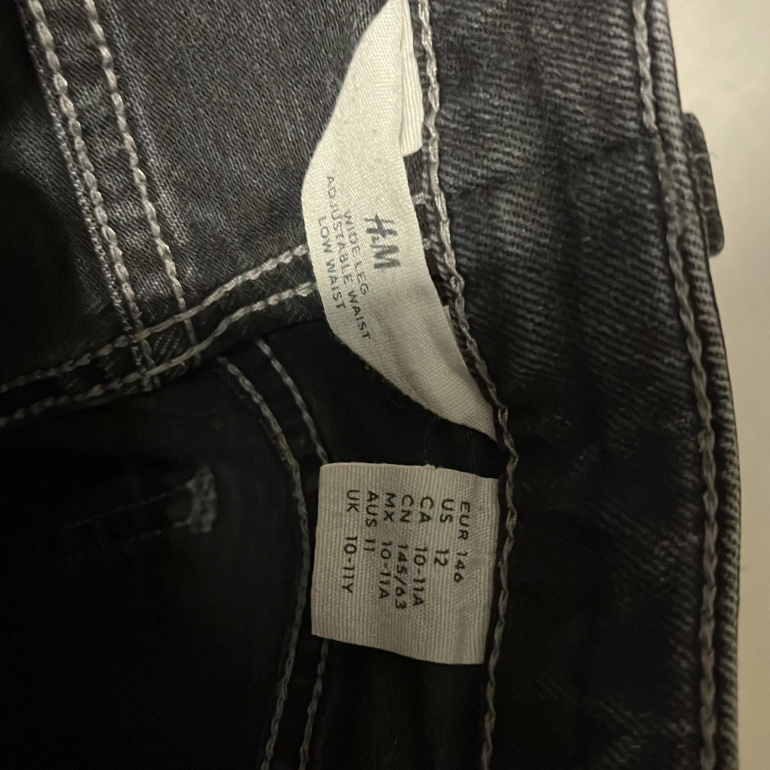 Svarta cargobyxor från H&M - 2