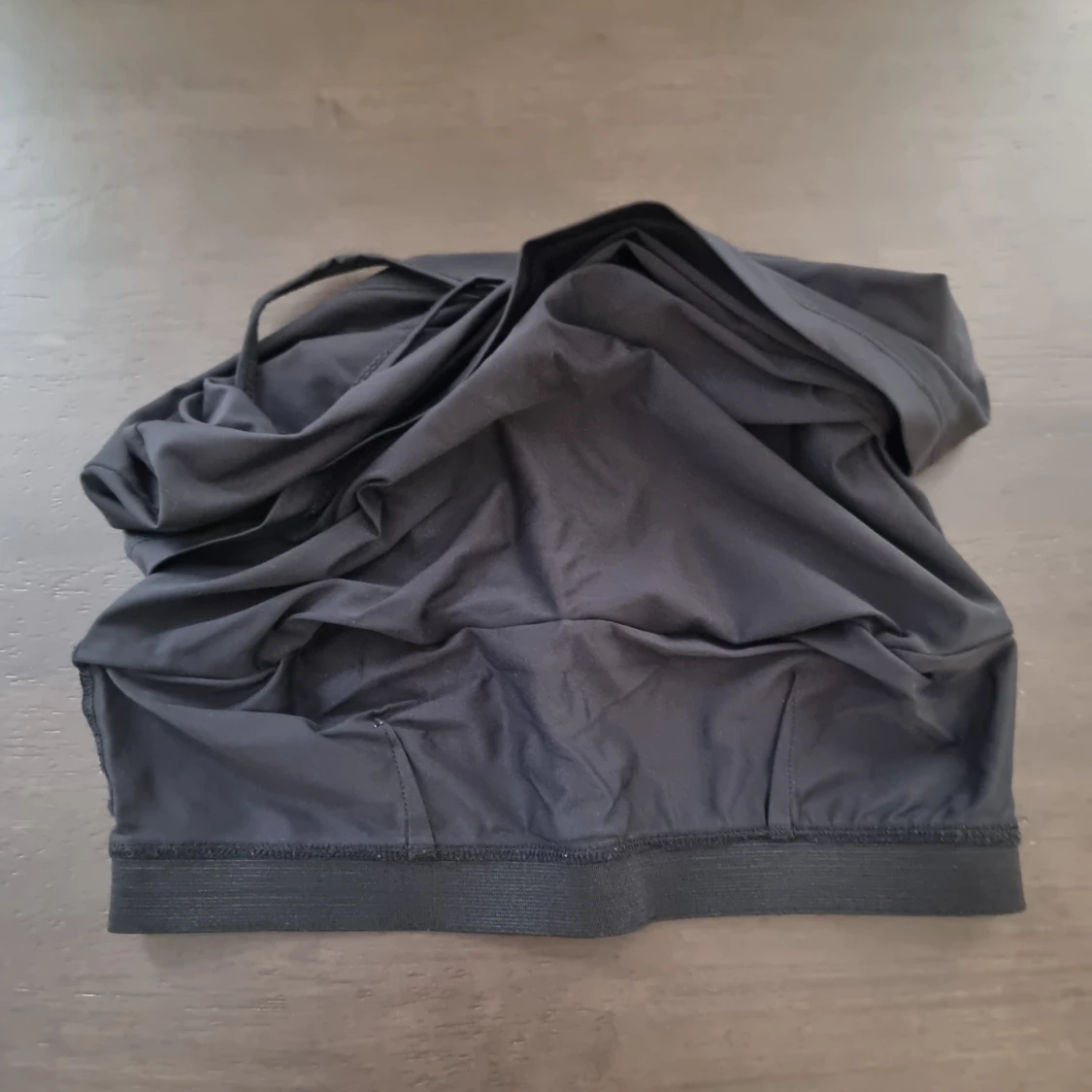 Svart linnetopp från Filippa K - 2