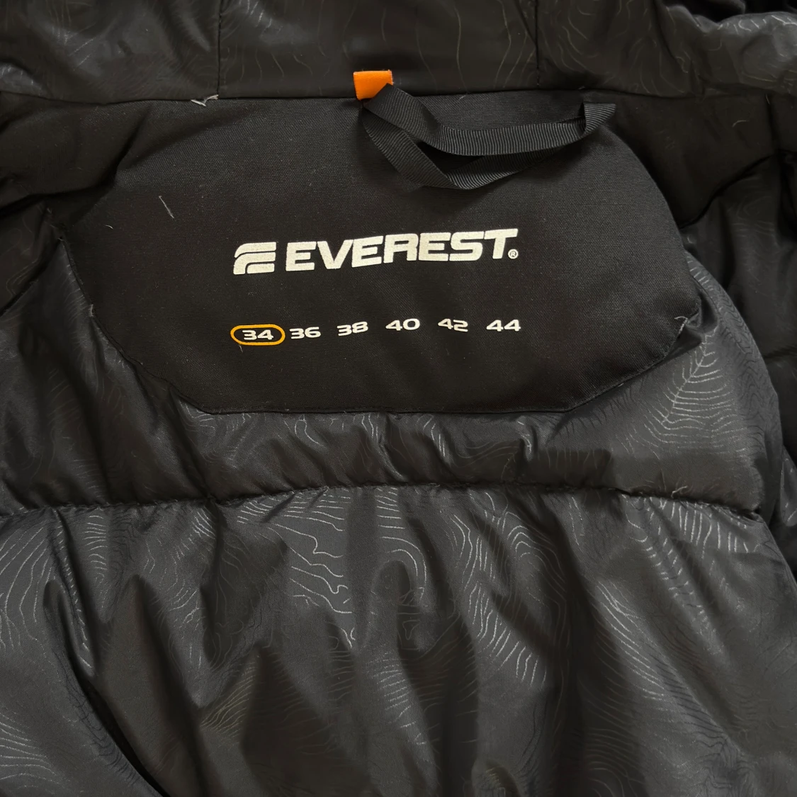 Svart dunjacka med huva från Everest - 2