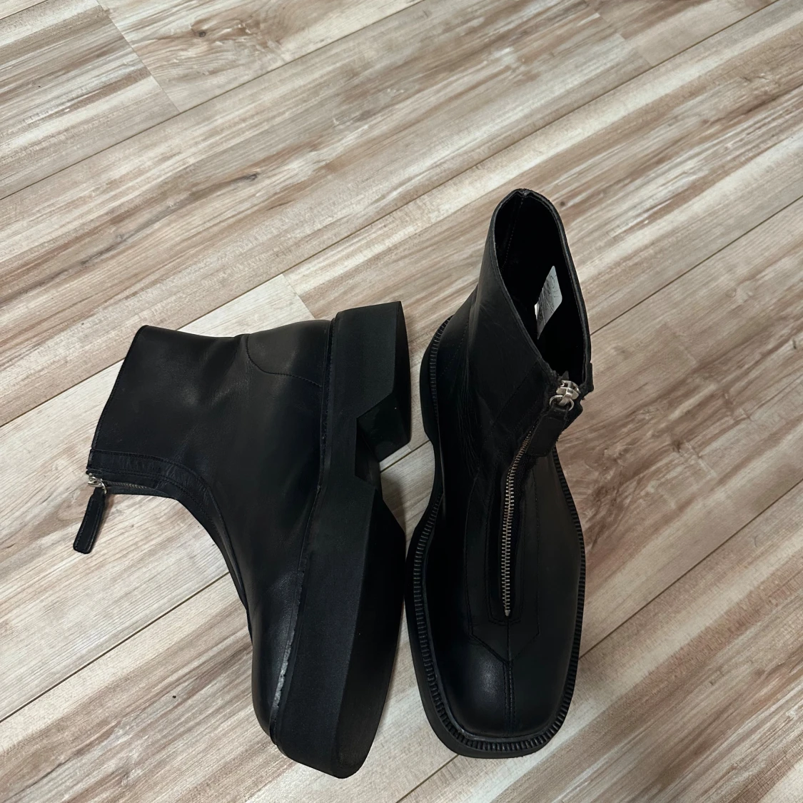 Svarta boots med dragkedja från ASOS - 1