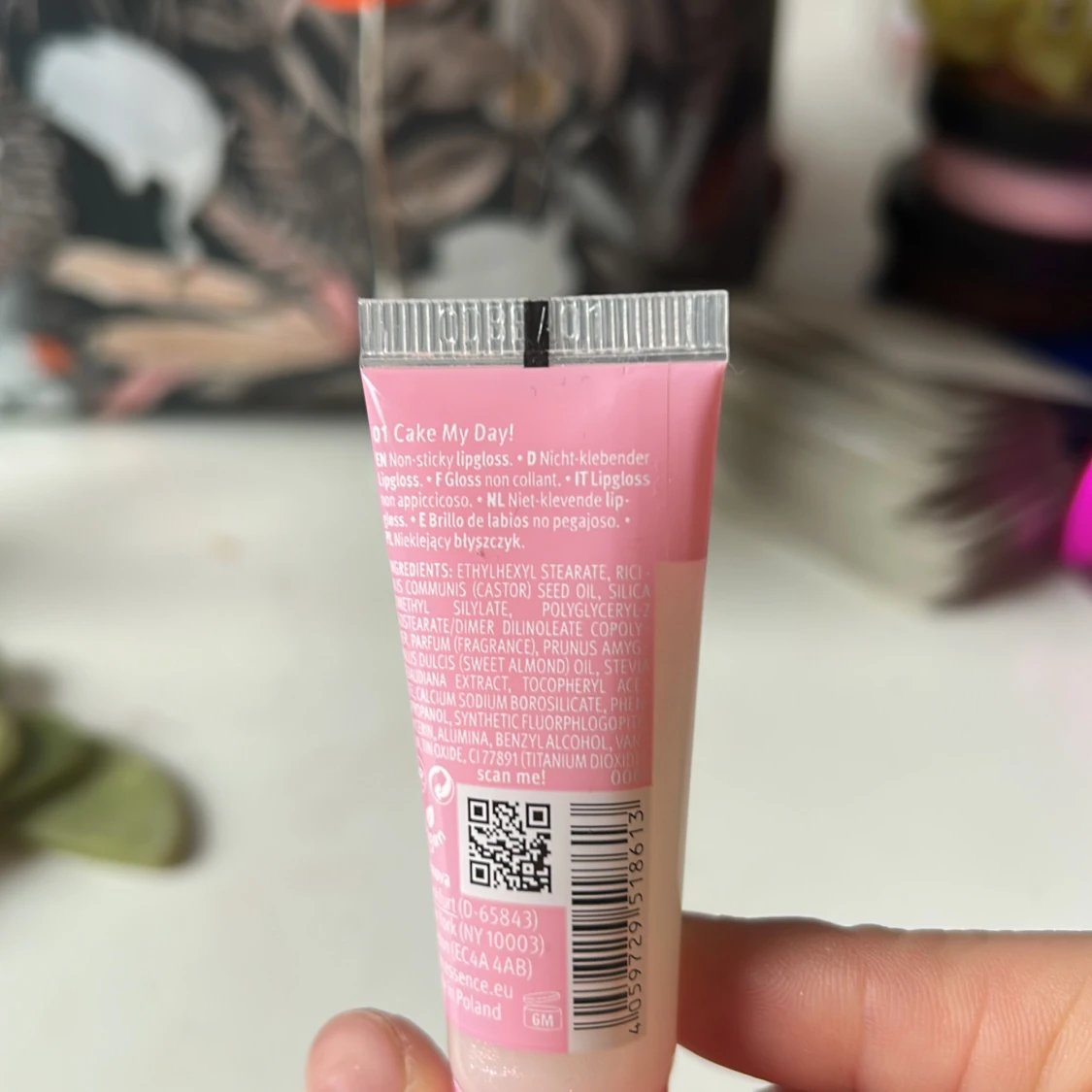 Essence Birthday Bomb läppglans - 2