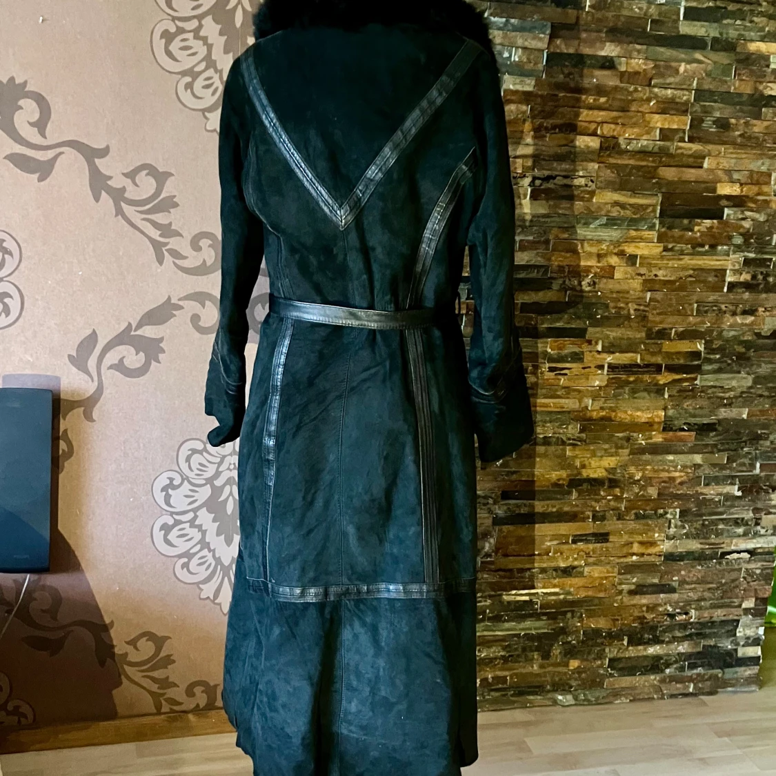 Svart lång mockakappa från Bernard - 1