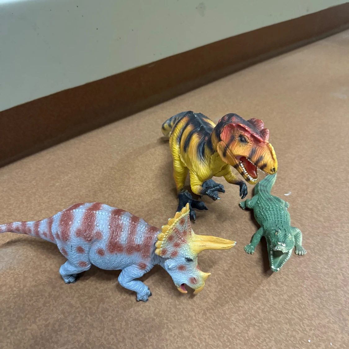 Dinosaurie- och djurfigurer, 4-pack - 2