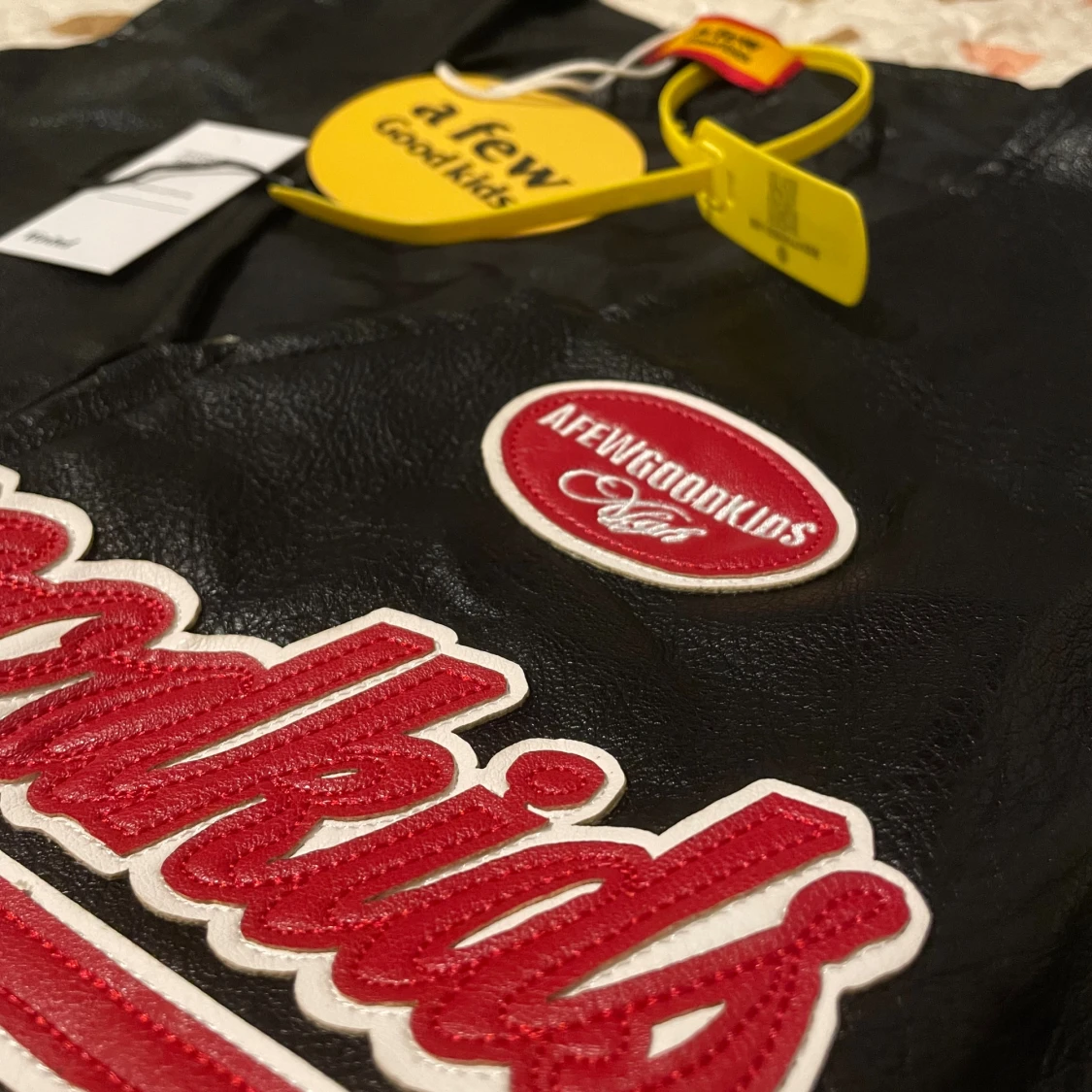 Svart skinnväst från A Few Good Kids - 2