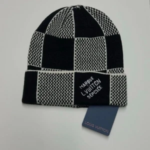 Lv mössa  - Helt nytt 