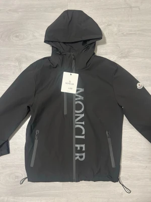 Moncler Windbreaker  - Moncler Windbreaker - Storlek M 