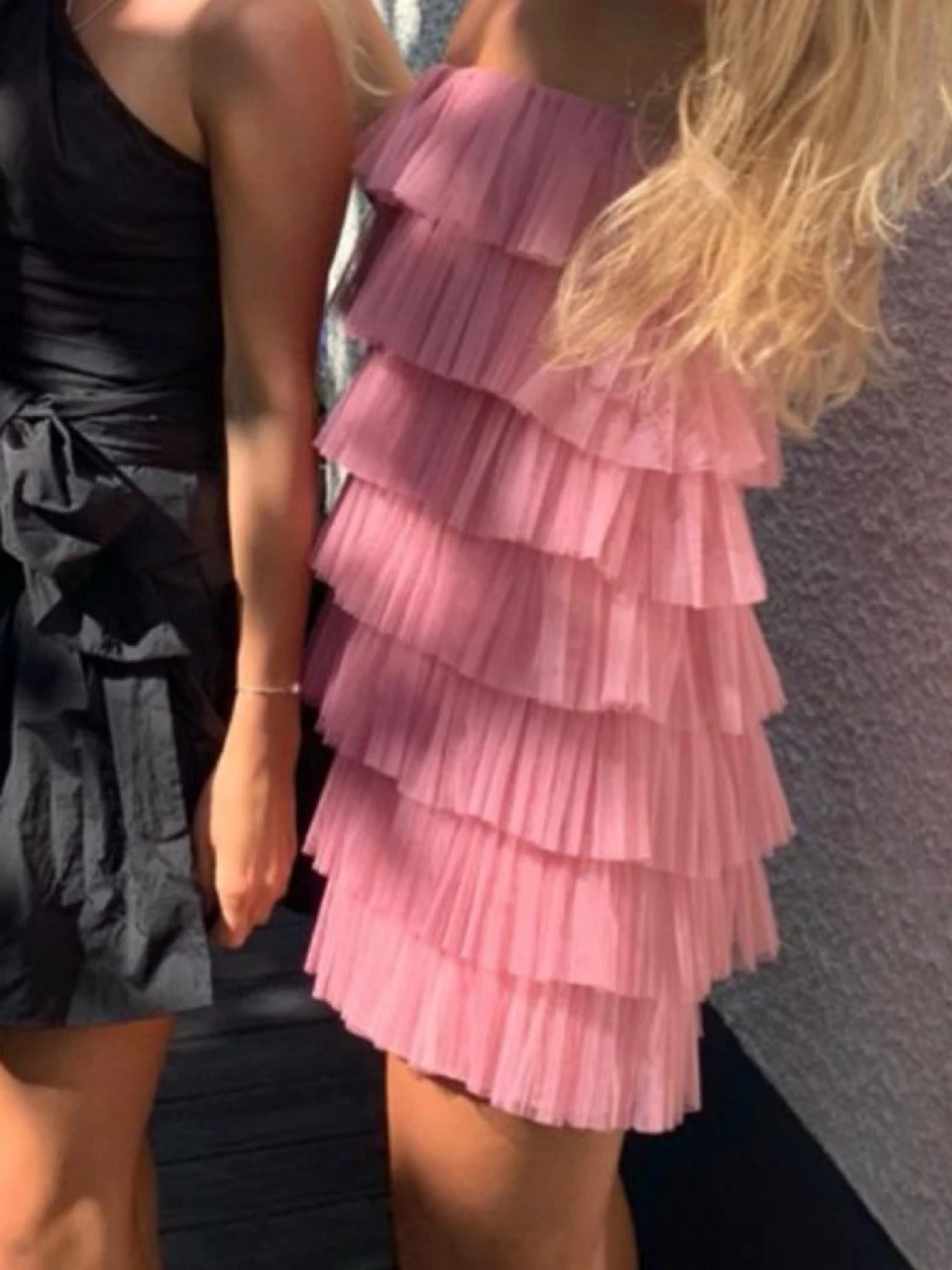 Rosa volangklänning - 1