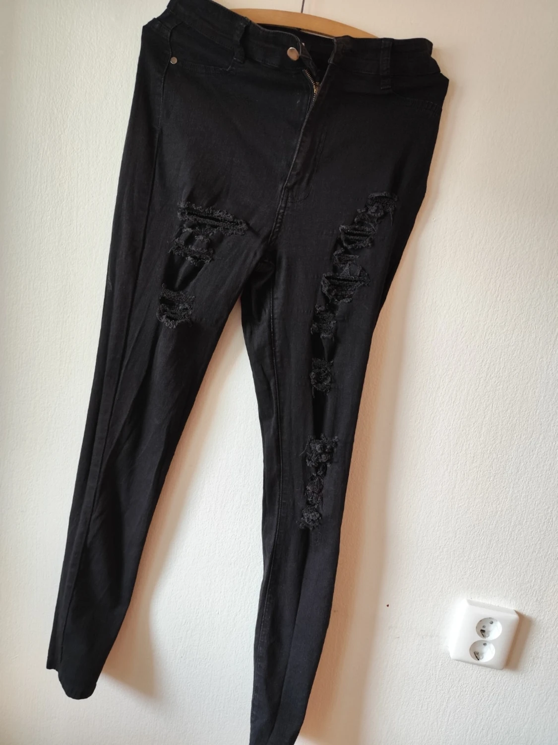 4 par jeans från olika märken - 4