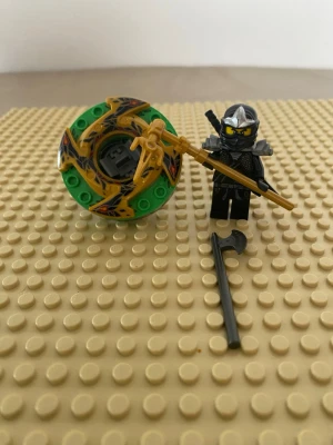 LEGO Ninjago Cole ZX Spinner - Lego Ninjago Cole ZX Spinner från 2012
