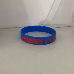  Marcus & Martinus armband  -  Blått Unforgettable Armband, Marcus & Martinus