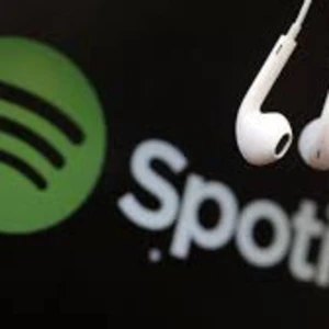Säljer ett presentkort för Spotify Premium som gäller i 12 månader.  - Fa din kod omedelbart efter betalning. Redo att användas direkt pâ ditt konto eller användas som en gäva till nägon du känne.... Förmäner: Spotify Premium i 12 mânader - 12 mânaders garanti - säker och trygg tjänst hela äret. - Inga reklamavbrott - Podcaster - Lyssna offline - Förnyelsemöjlighet efter 12 mänader. - Support när du behöver det -jag finns tillgänglig för att svara pâ dina frãgor. Varför oss? Jag är billigast pâ marknaden och erbjuder en säker och trygg tjänst hela âret. Med flera n