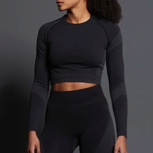 Långärmad träningströja - Fin tränings tröja som inte är använd