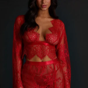 Spetstop Hunkemöller - Söt spetstopp från Hunkemöller, knäppning baktill. Storlek S. Använd 1 gång. ☺️