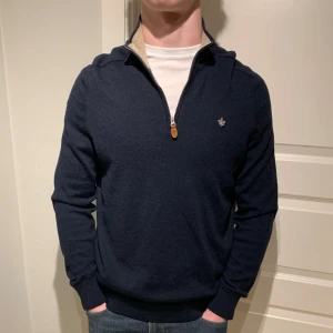 Morris | Halfzip  - Skön Morris zip i merinoull ! | Utmärkt skick som ny ungefär! | Storlek L men sitter lite mindre så kan passa M också! | Ställ gärna frågor innan du köper!