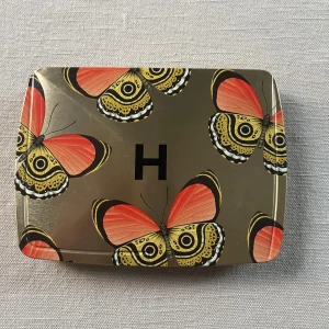 Ansiktspalette från Hourglass  - Ansiktspalette från Hourglass. Använd, men fortfarande mycket kvar och i gott skick. 