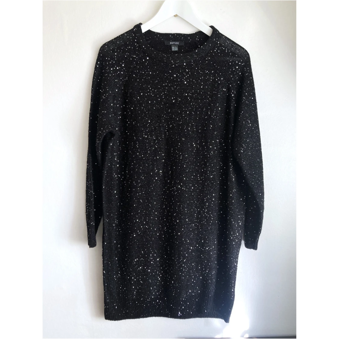 Svart lång stickad tröja, paljetter, M 40/42, miniklänning, silver, fest, party