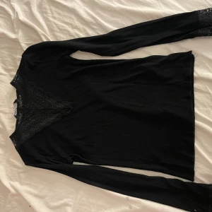 tröja från only❤️ - aldrig använd o inget fel på den.