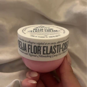 Sol de janerio Elasti-Cream.org pris=300kr - Har bara testa och den har samma doft som parfymen sol de janerio 68💕