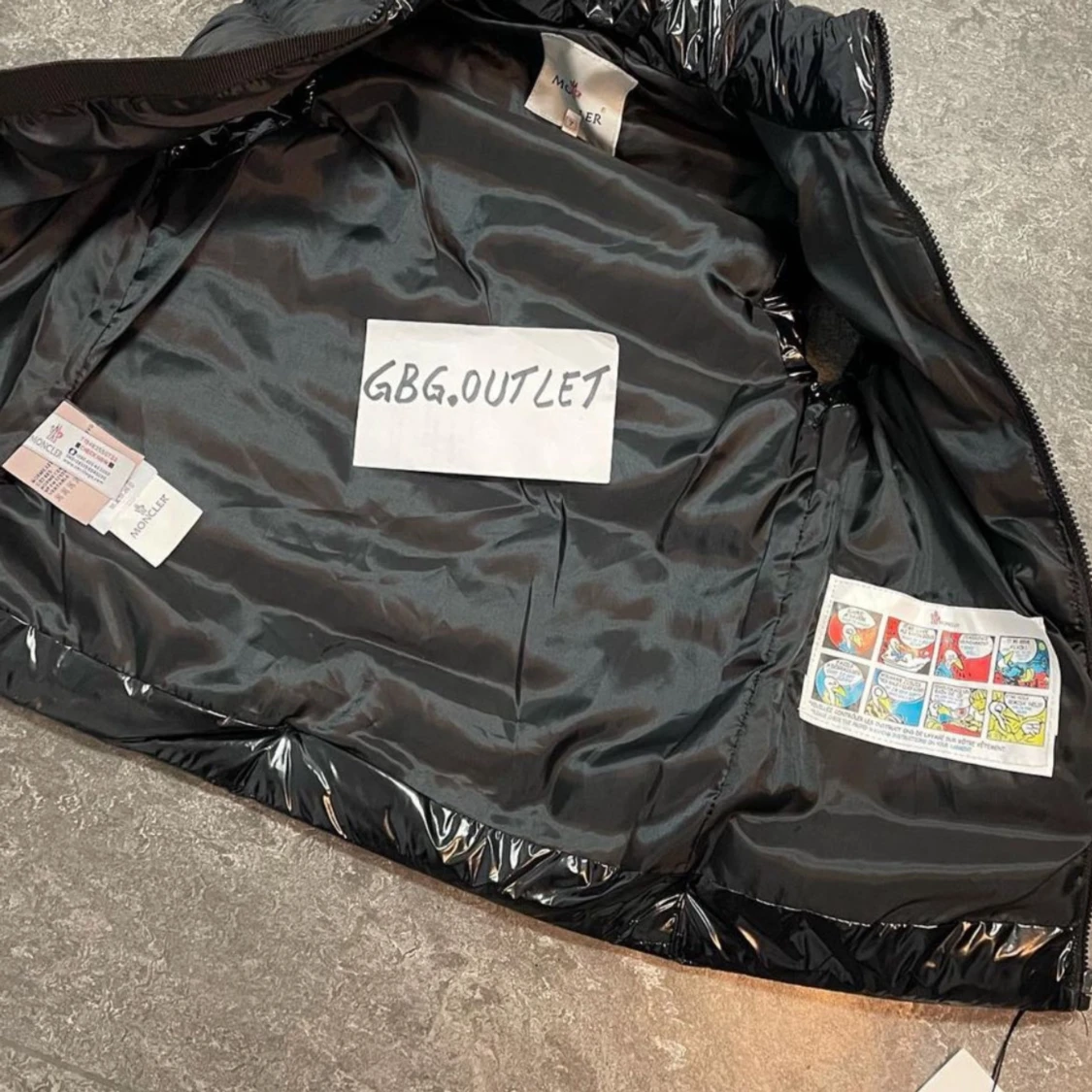 Svart dunväst från Moncler - 92