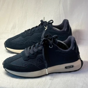 Gant sneakers - Oanvända Gant sneakers i storlek 40.