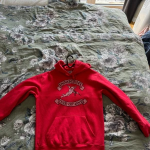OneOfOne hoodie - Säljer min OneOfOne hoodie i storlek M i fint skick, inga revor eller märken, Fint Skick!
