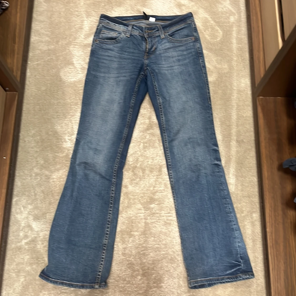 Blå bootcut jeans - 92