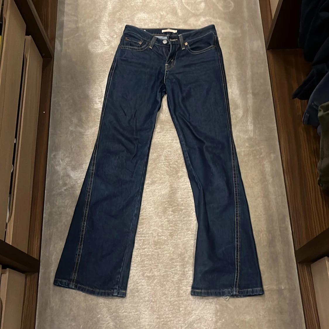 Mörkblå bootcut jeans - 92