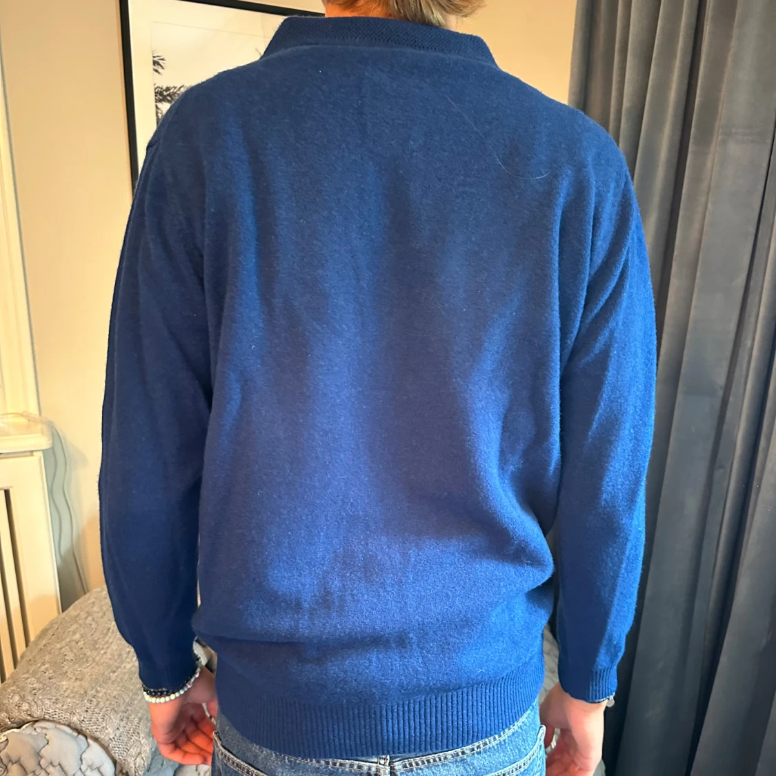 Mörkblå cashmeretröja - 1