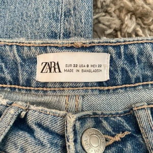 Jeans - Ett par blåa jeans från zara. Säljer för att jag inte använder dom 💗