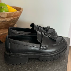 Loafers  - Loafers i storlek 37