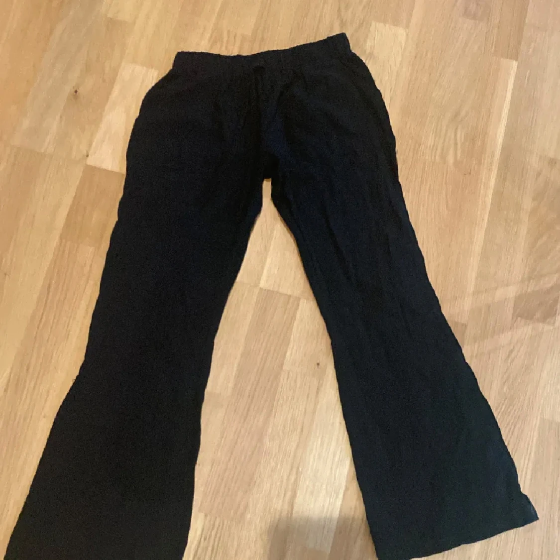 Svarta linnebyxor - 92