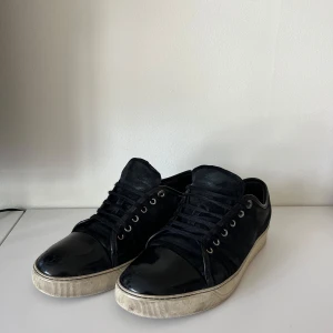 Lanvin skor - Säljer nu mina feta lanvins då de inte kommer till användning. Hör av er vid funderingar, pris kan ändras vid snabb affär 