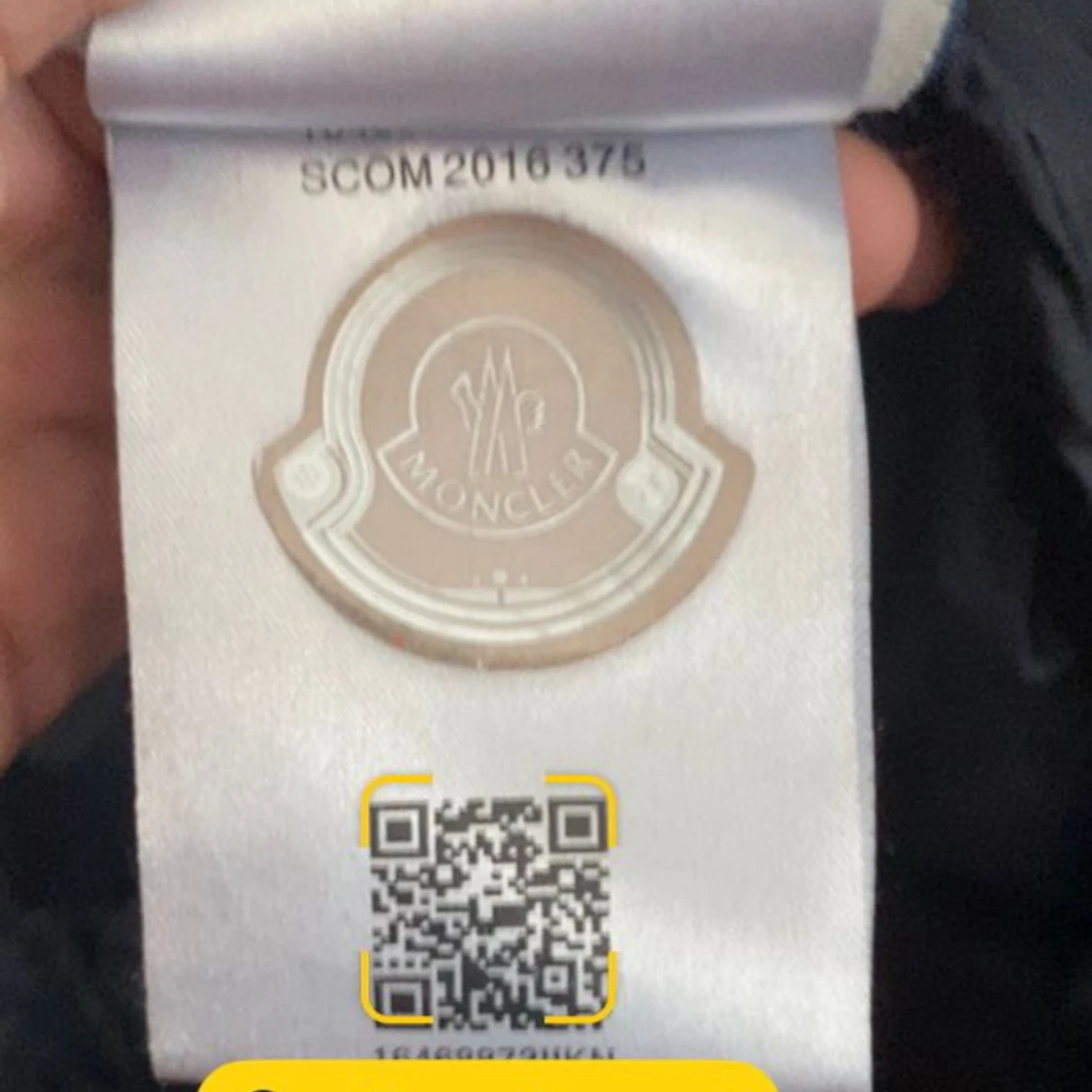 Moncler  - 90