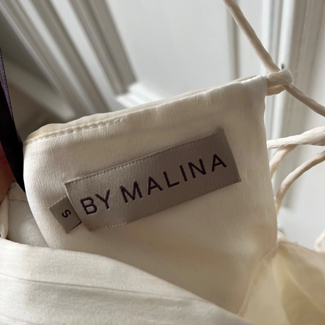 By Malina balklänning  - 93