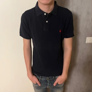 Morris pike  - Hej, säljer nu min Morris pike. Skick 8/10, rätt använd men inga defekter. Storlek S men passar mer som en xs. Modellen är 180 cm lång och väger 63. Skriv vid frågor eller liknande.😊