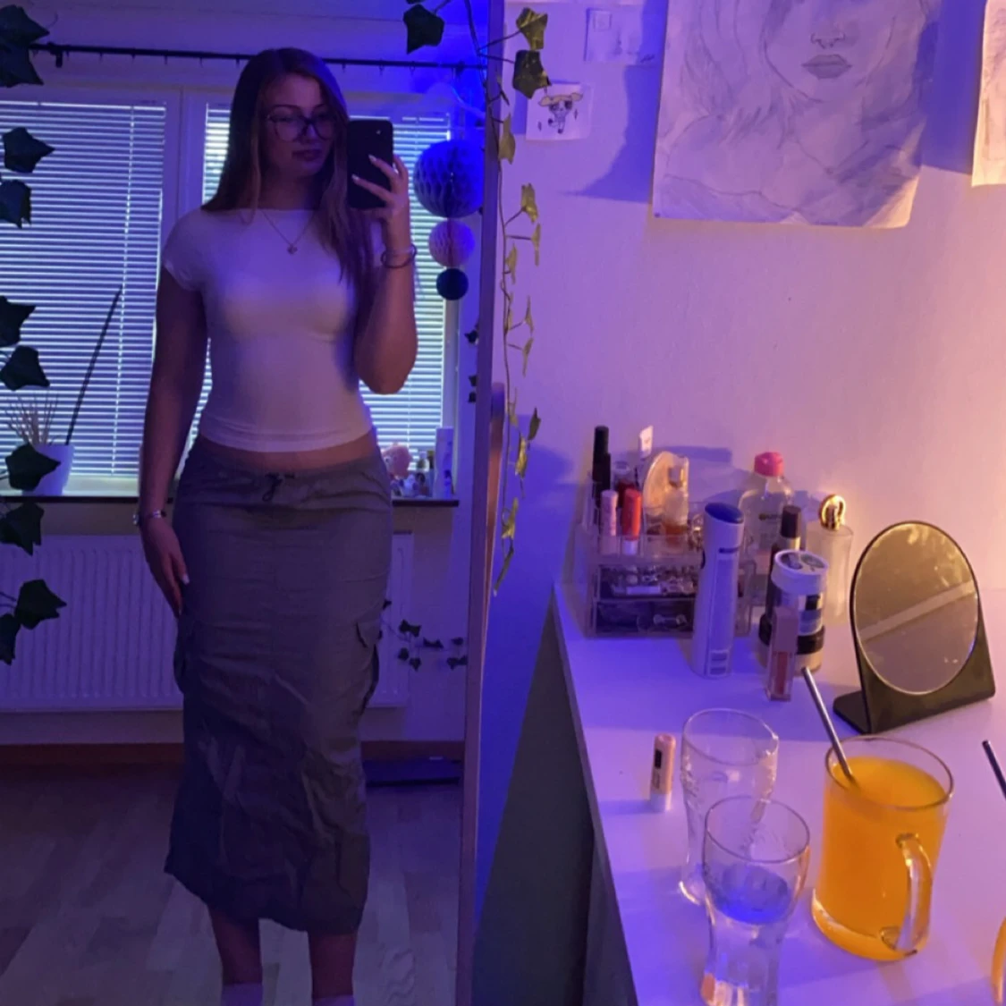 Mörk grön kjol - 90