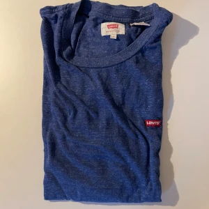 Levis t-shirt - Levis t-shirt i bra skick! Storlek S