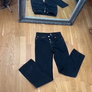 Jeans - Jeans som är för små ❣️