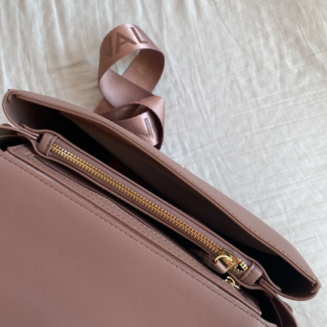 Valentino Väska - 91