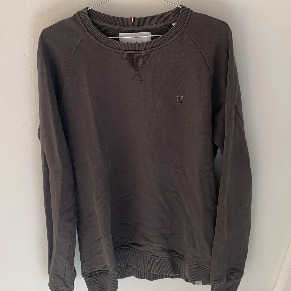 Mörkgrå tröja från Les Deux - 91