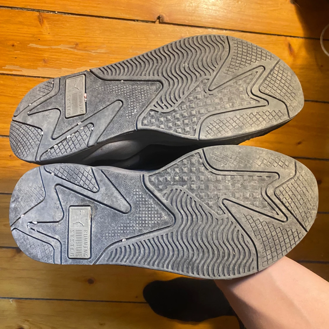 Svarta Puma sneakers - 2