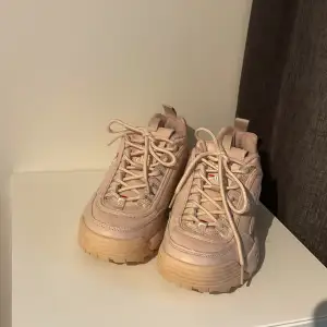 Fila disruptor inca gold best sale