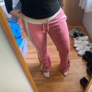 Lågmidjade mjukisar - Lågmidjade byxor från jaded London, använda en gång 